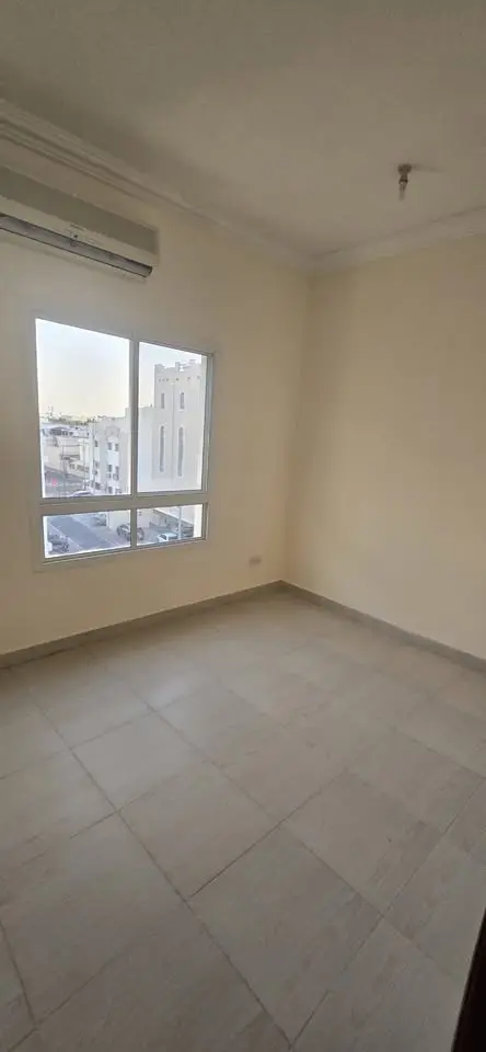 شقة للإيجار في السد موقع مميز